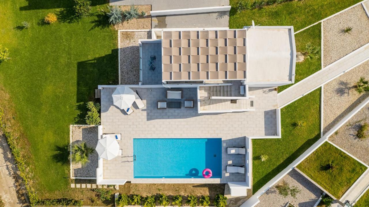 Asteria Pearl Villa 2 With Rooftop Jacuzzi Τιγκάκι Εξωτερικό φωτογραφία