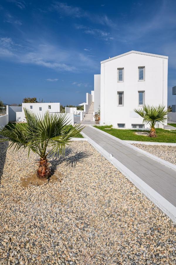 Asteria Pearl Villa 2 With Rooftop Jacuzzi Τιγκάκι Εξωτερικό φωτογραφία