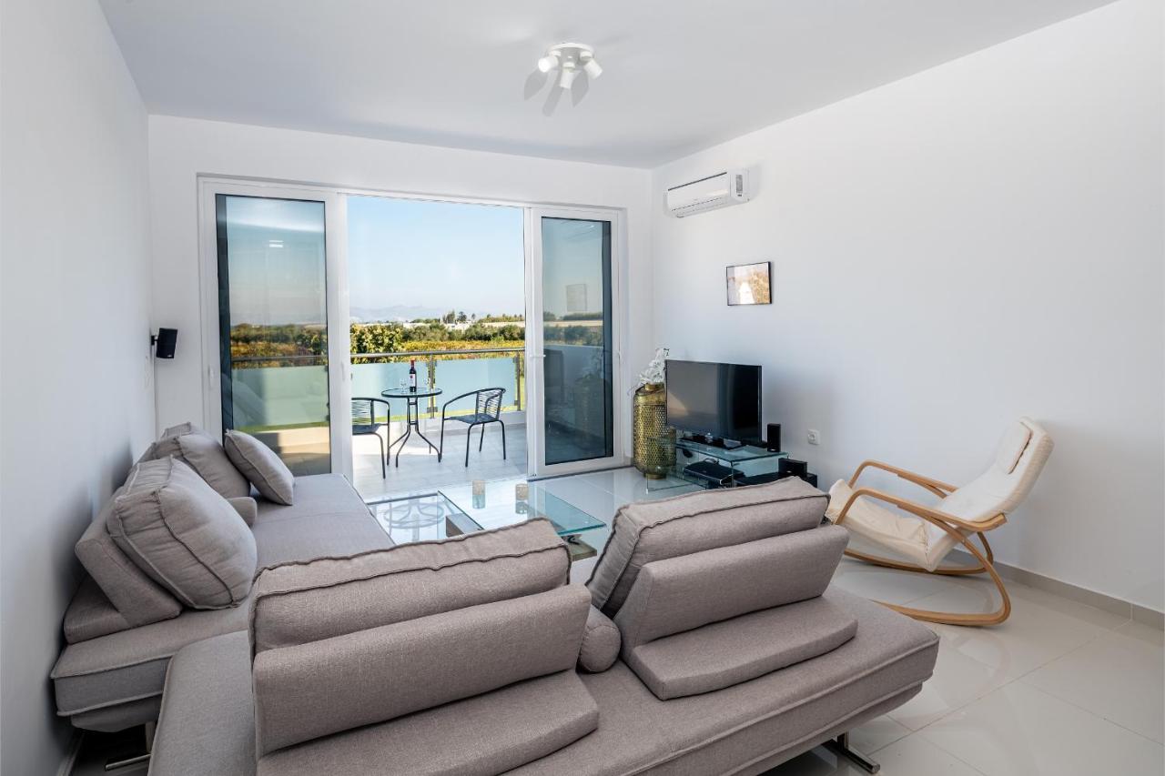 Asteria Pearl Villa 2 With Rooftop Jacuzzi Τιγκάκι Εξωτερικό φωτογραφία