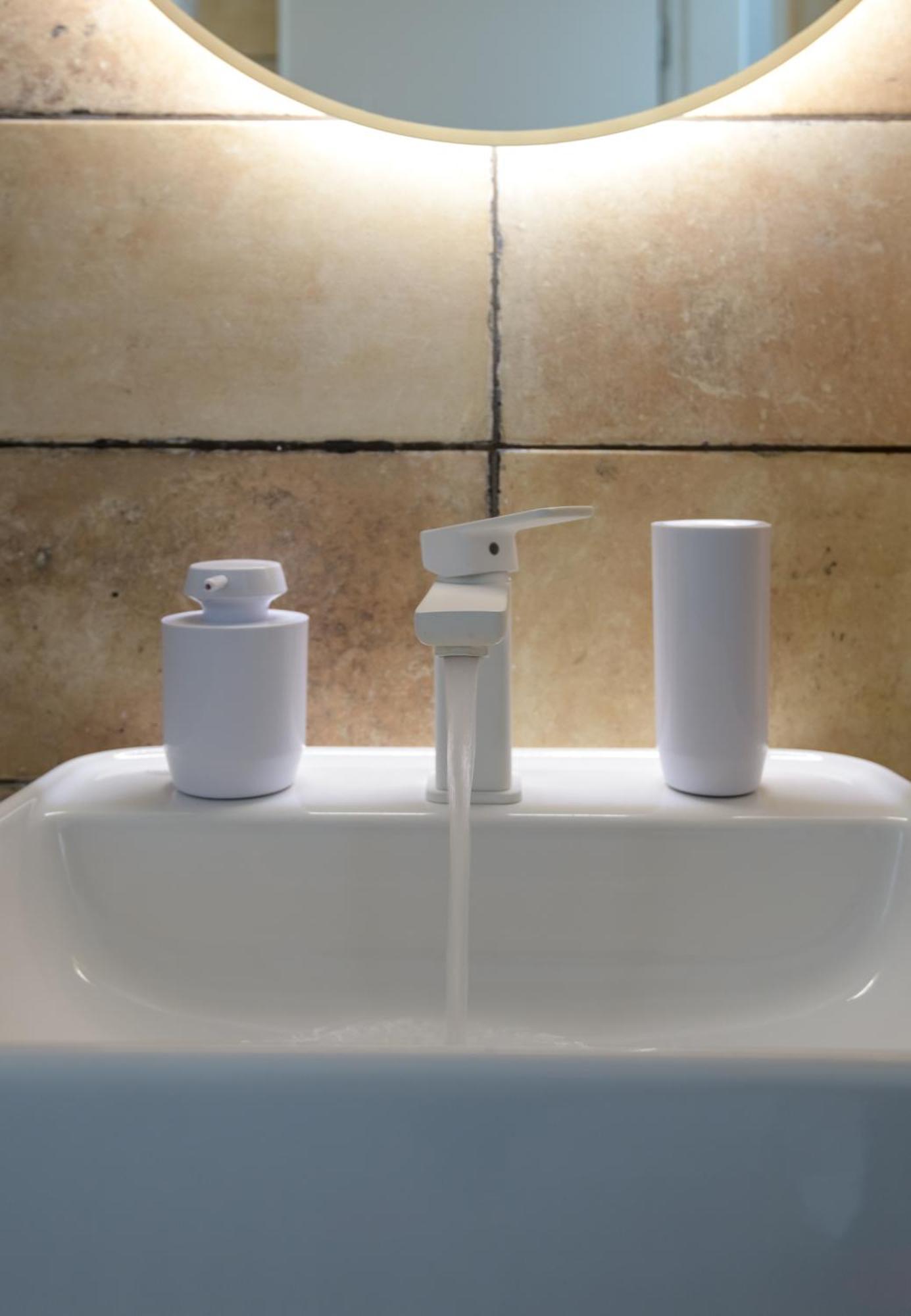 Asteria Pearl Villa 2 With Rooftop Jacuzzi Τιγκάκι Εξωτερικό φωτογραφία