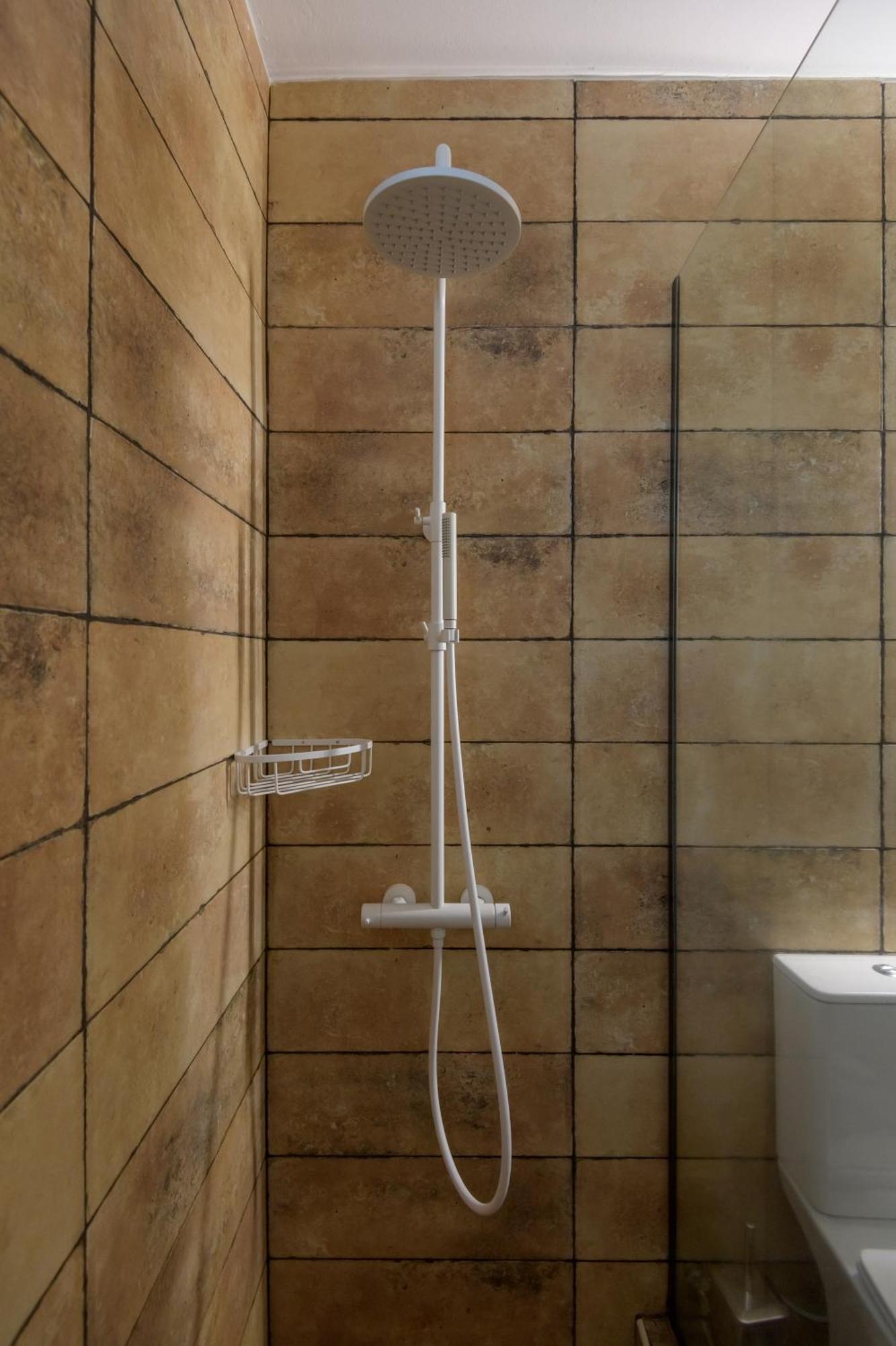 Asteria Pearl Villa 2 With Rooftop Jacuzzi Τιγκάκι Εξωτερικό φωτογραφία