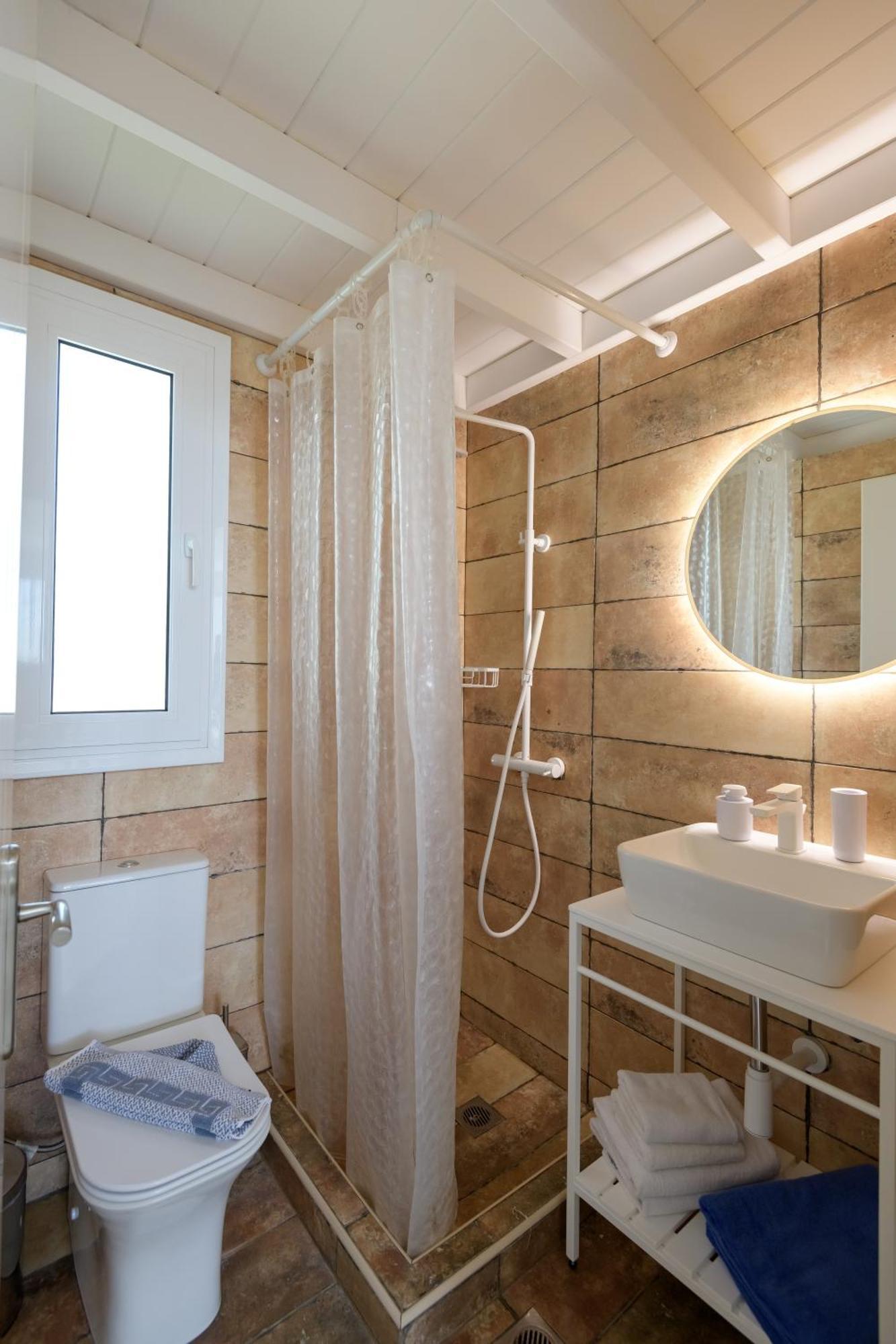 Asteria Pearl Villa 2 With Rooftop Jacuzzi Τιγκάκι Εξωτερικό φωτογραφία
