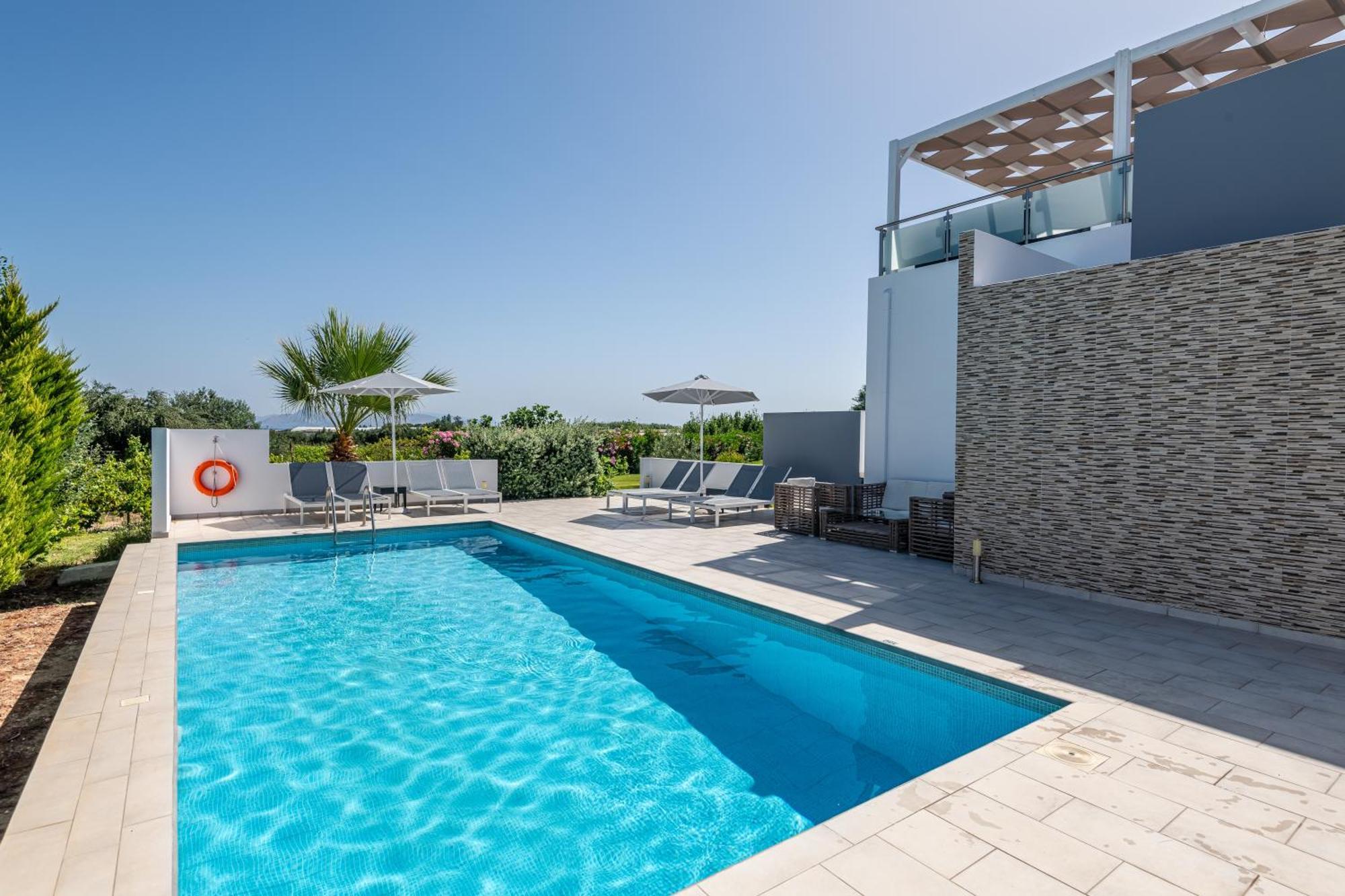 Asteria Pearl Villa 2 With Rooftop Jacuzzi Τιγκάκι Εξωτερικό φωτογραφία